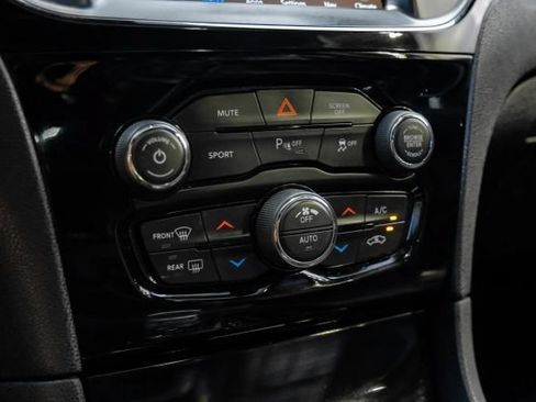 Used 2022 Chrysler 300 S RWD image 34