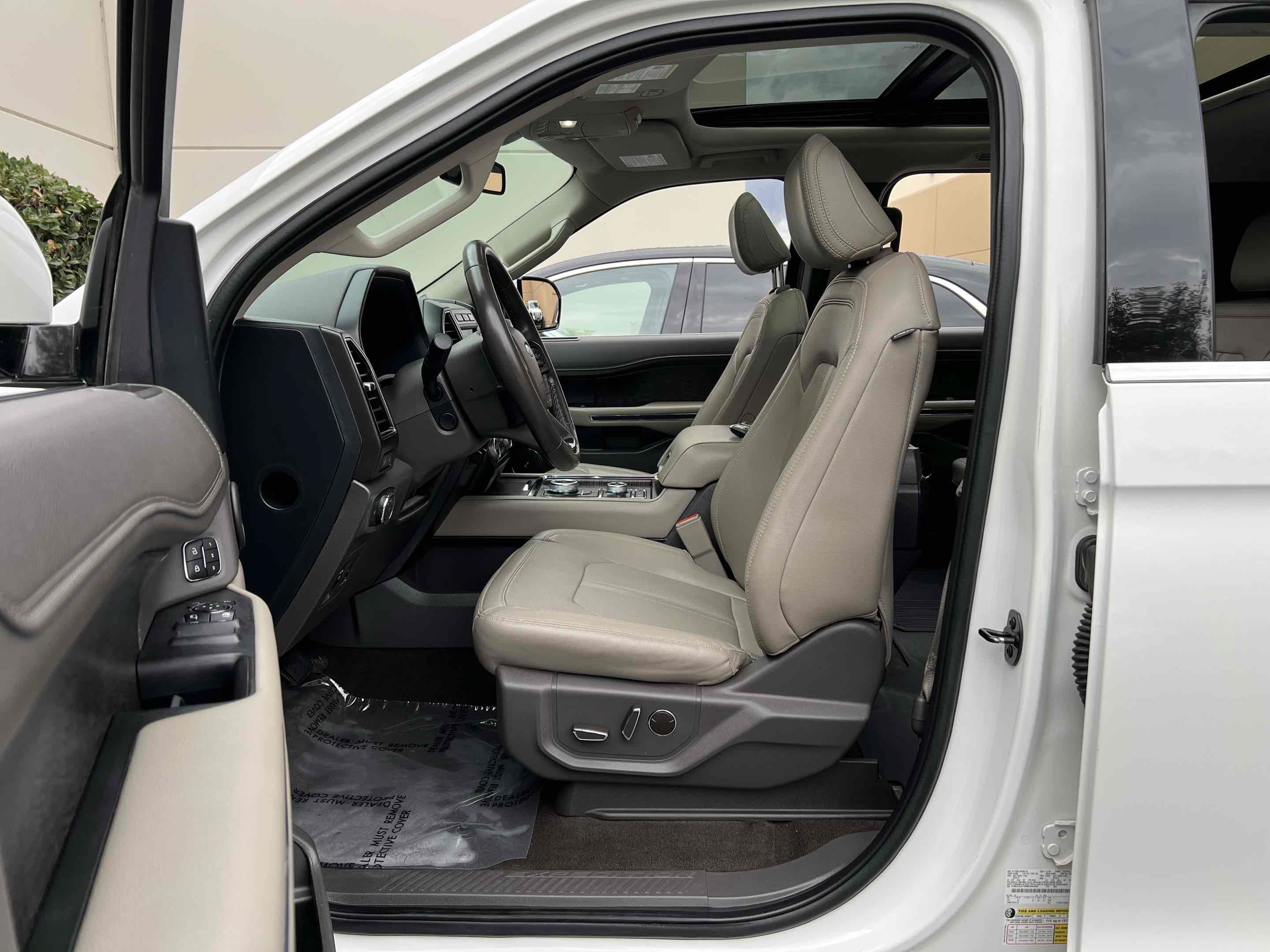 Used 2021 Ford Expedition Limited AWD/4WD image 6