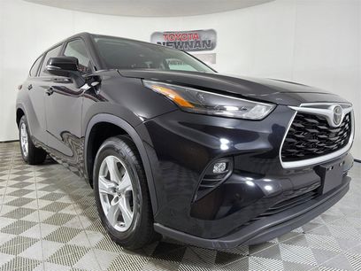 Used 2023 Toyota Highlander LE