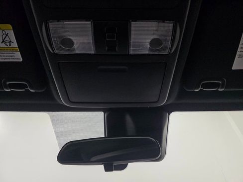 Used 2022 Nissan Frontier PRO-4X image 31