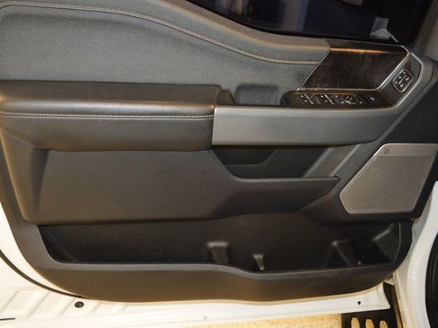 Used 2023 Ford F250 Lariat w/ Lariat Ultimate Package image 14