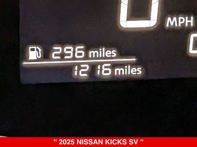 Certified 2025 Nissan Kicks SV w/ SV Premium Package AWD/4WD image 21