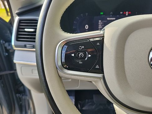 Used 2023 Volvo XC90 B5 Core w/ Protection Package Premier image 18