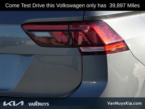 Used 2021 Volkswagen Tiguan S image 4