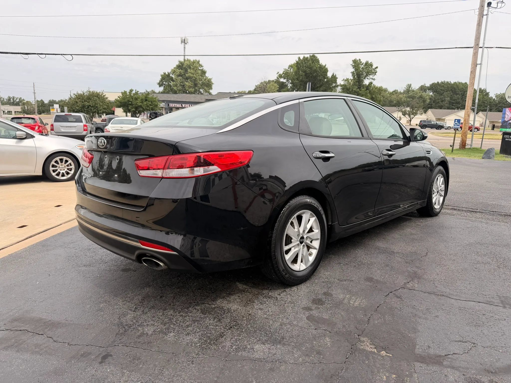 Used 2016 Kia Optima LX FWD image 5