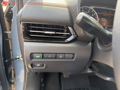Certified 2025 Nissan Sentra SR w/ SR Premium Package FWD image 15