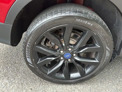 Used 2018 Ford Escape SE w/ SE Sport Appearance Package AWD/4WD image 11