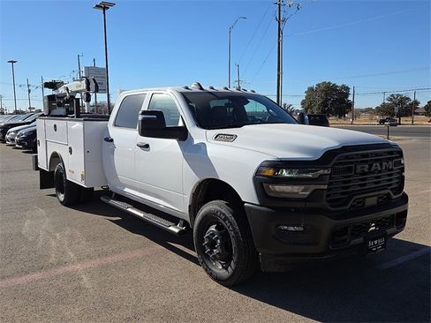 New 2026 RAM 3500 Tradesman image 6