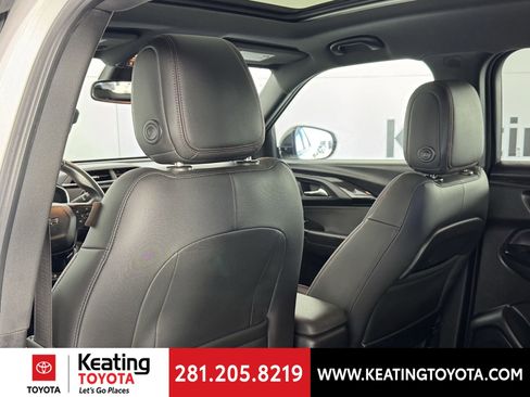 Used 2021 Chevrolet TrailBlazer RS w/ Sun and Liftgate Package image 16