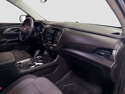 Used 2021 Chevrolet Traverse LS w/ LPO, Black Accent Package FWD image 29