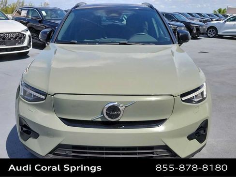 Used 2023 Volvo XC40 Recharge Plus AWD/4WD image 9