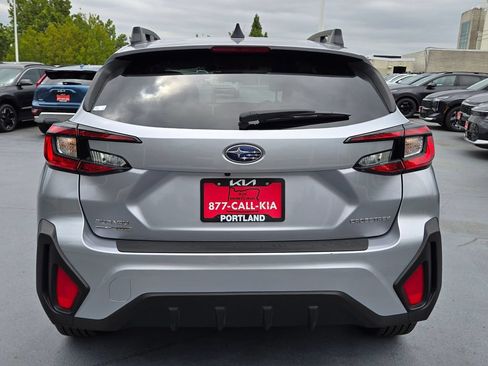 Used 2024 Subaru Crosstrek 2.0i Premium AWD/4WD image 4