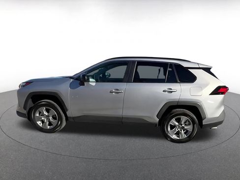 Used 2025 Toyota RAV4 LE image 9