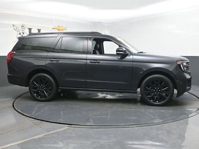 Used 2025 Ford Expedition Platinum w/ Stealth Appearance Package