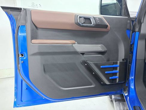 Used 2022 Ford Bronco Outer Banks AWD/4WD image 15
