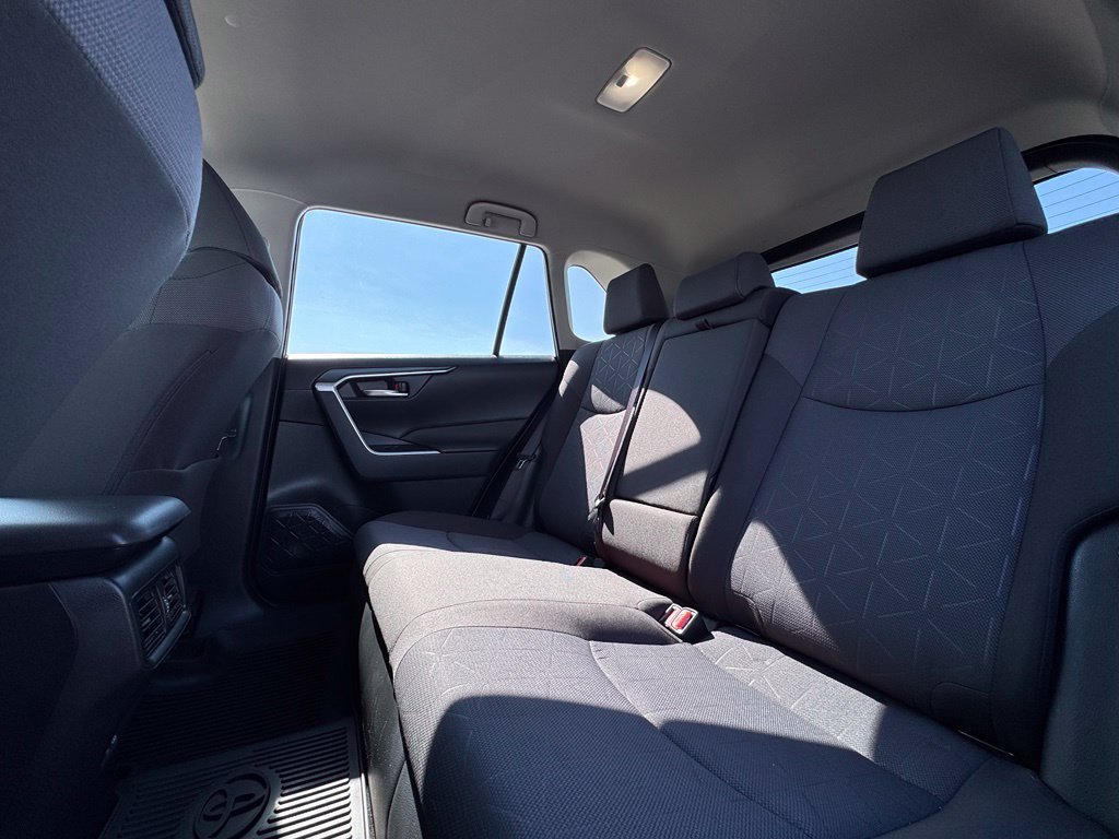 Used 2024 Toyota RAV4 XLE AWD/4WD image 19