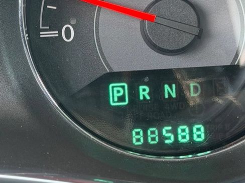 Used 2012 Chrysler 200 S FWD image 30