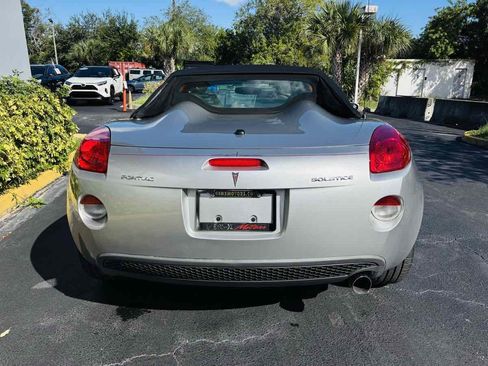 Used 2006 Pontiac Solstice Convertible w/ Premium Package image 8