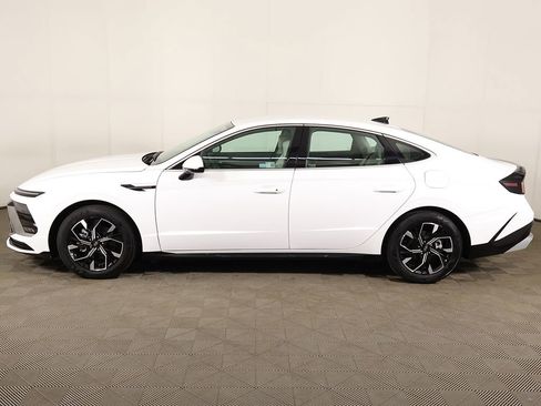 Used 2025 Hyundai Sonata SEL FWD image 17