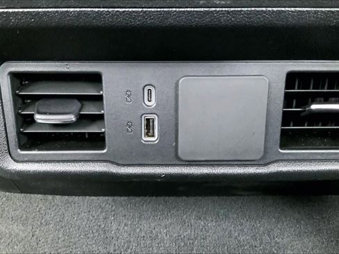 Used 2024 Chevrolet Silverado 2500 Custom w/ Custom Value Package image 30