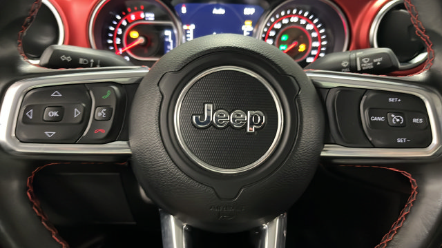Used 2021 Jeep Gladiator Rubicon w/ Trailer Tow Package AWD/4WD image 16
