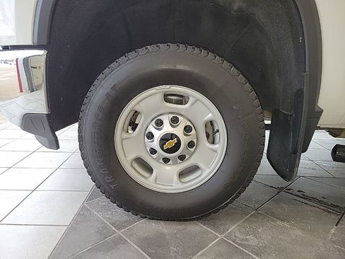 Used 2025 Chevrolet Silverado 2500 W/T w/ WT Convenience Package image 18