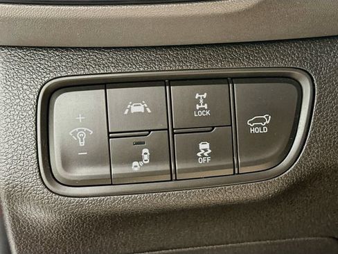 Used 2019 Hyundai Santa Fe SEL AWD/4WD image 13