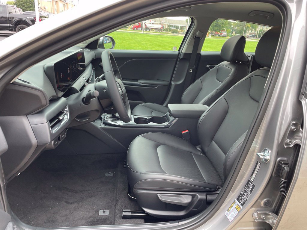 New 2026 Kia K4 EX FWD image 8