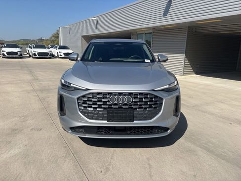 Used 2025 Audi Q5 Premium Plus w/ Premium Plus AWD/4WD image 2