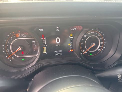 Used 2024 Jeep Wrangler Rubicon w/ Convenience Group image 30