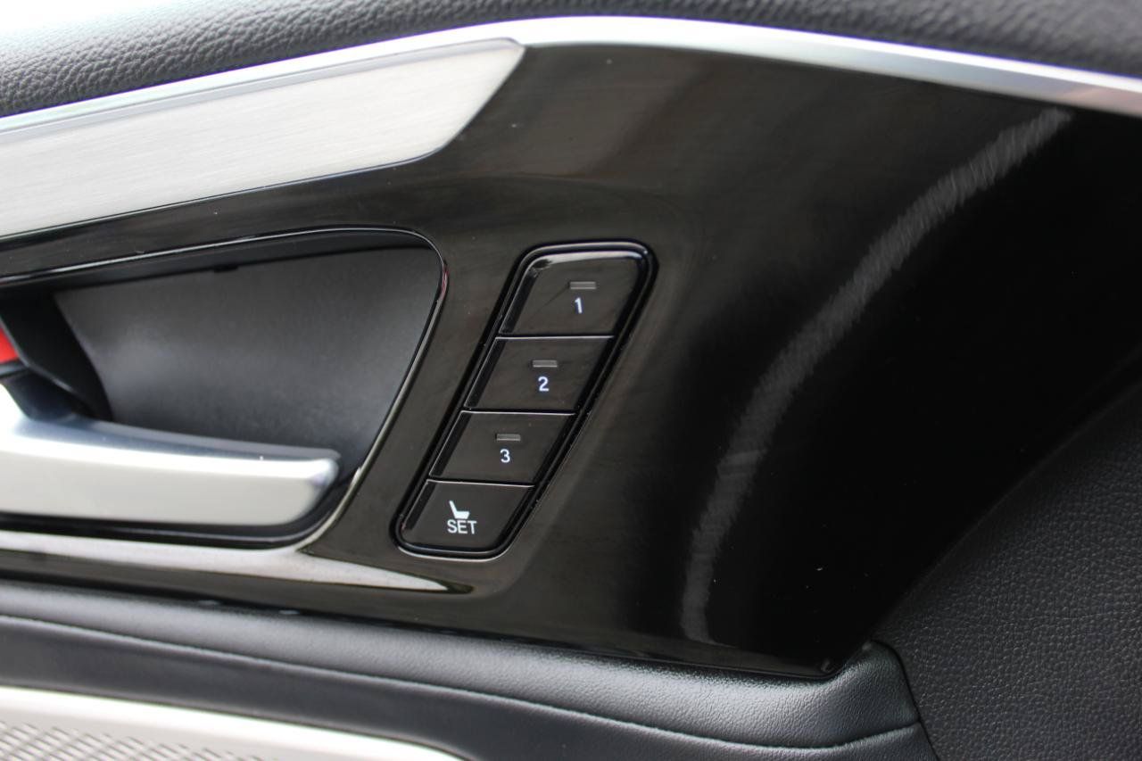 Used 2024 Acura MDX w/ Technology Package AWD/4WD image 24