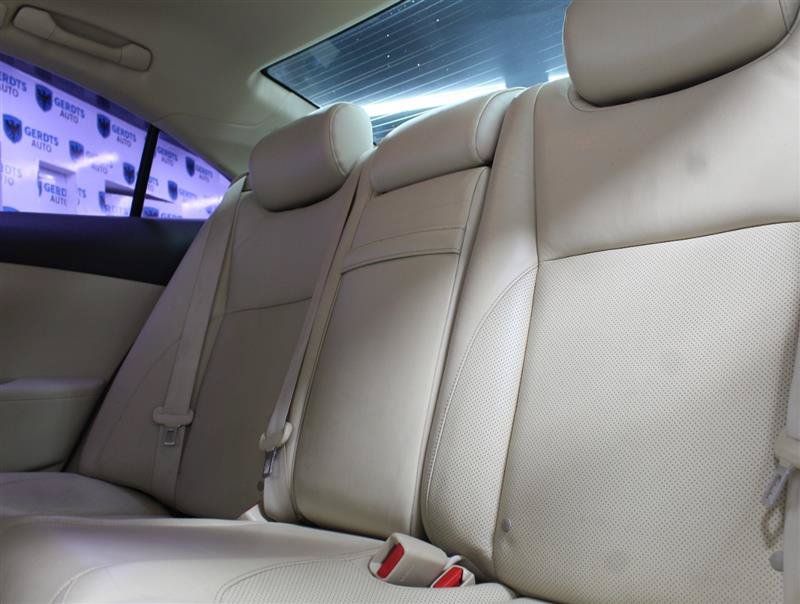 Used 2010 Lexus ES 350 w/ Preferred Accessory Package FWD image 15