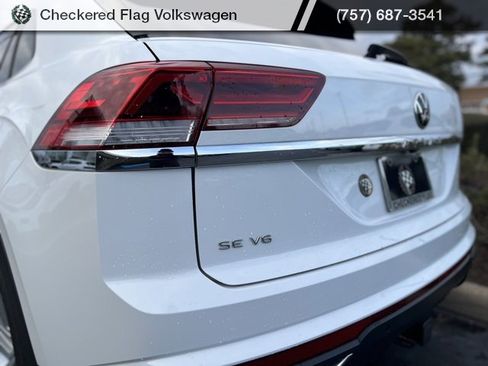 Used 2022 Volkswagen Atlas Cross Sport SE image 9