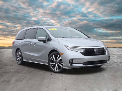 Used 2023 Honda Odyssey Touring image 37