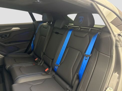 Used 2025 Lamborghini Urus Performante AWD/4WD image 26