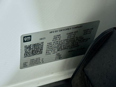 Used 2024 Chevrolet Trax RS w/ Driver Confidence Package FWD image 38