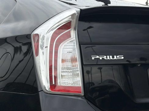 Used 2015 Toyota Prius Two FWD image 7