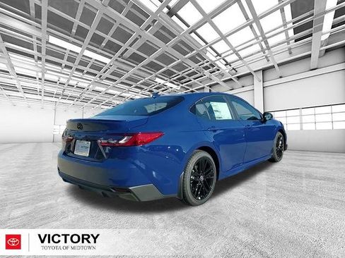 Used 2026 Toyota Camry SE image 3