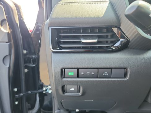 Used 2024 Nissan Sentra SV w/ All-Weather Package FWD image 20