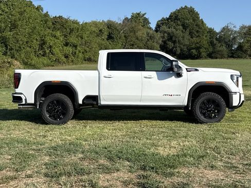 New 2026 GMC Sierra 2500 AT4 w/ AT4 Premium Plus Package AWD/4WD image 2
