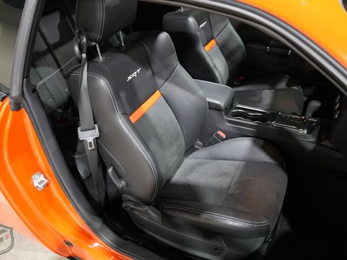 Used 2008 Dodge Challenger SRT8 image 40