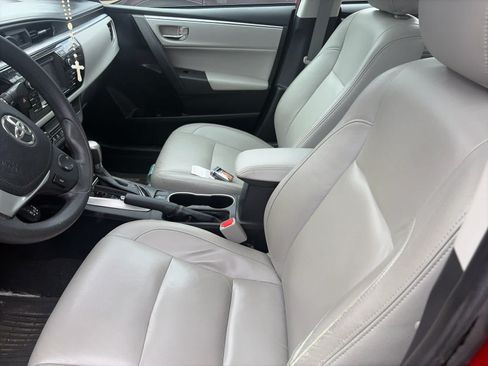 Used 2015 Toyota Corolla LE FWD image 4