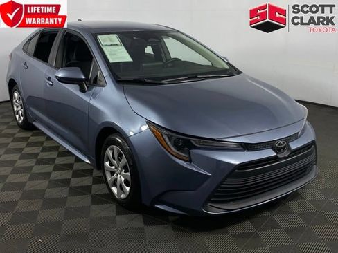 Used 2023 Toyota Corolla LE FWD image 1