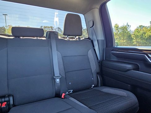 Used 2024 Chevrolet Silverado 2500 LT image 26