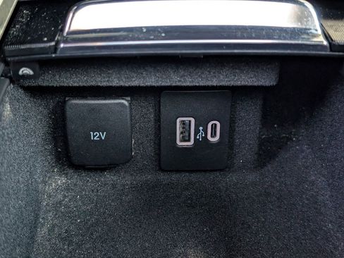 Used 2022 Lincoln Corsair Grand Touring w/ Elements Technology Bundle image 11