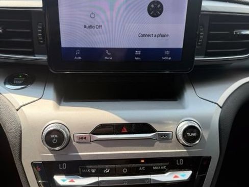 Used 2021 Ford Explorer XLT w/ Equipment Group 202A RWD image 15