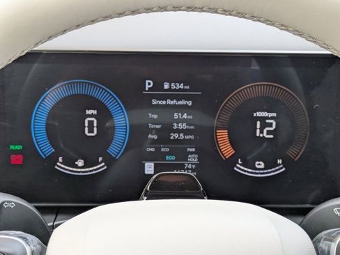 Used 2025 Hyundai Santa Fe SEL image 7