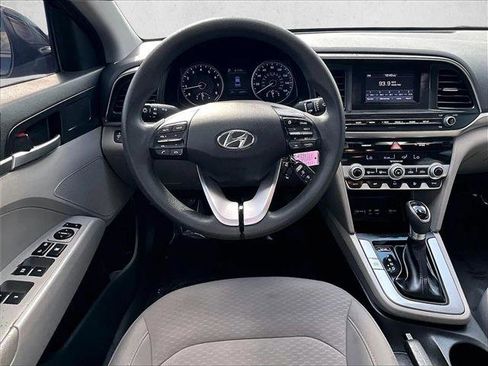 Used 2020 Hyundai Elantra SE image 7