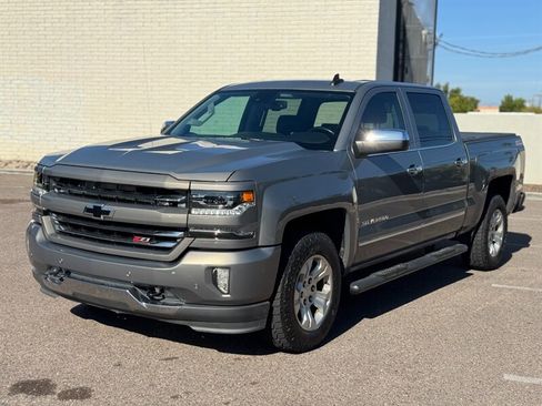 Used 2017 Chevrolet Silverado 1500 LTZ Z71 w/ LTZ Plus Package image 6