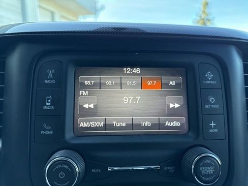 Used 2020 RAM 1500 Rebel image 33